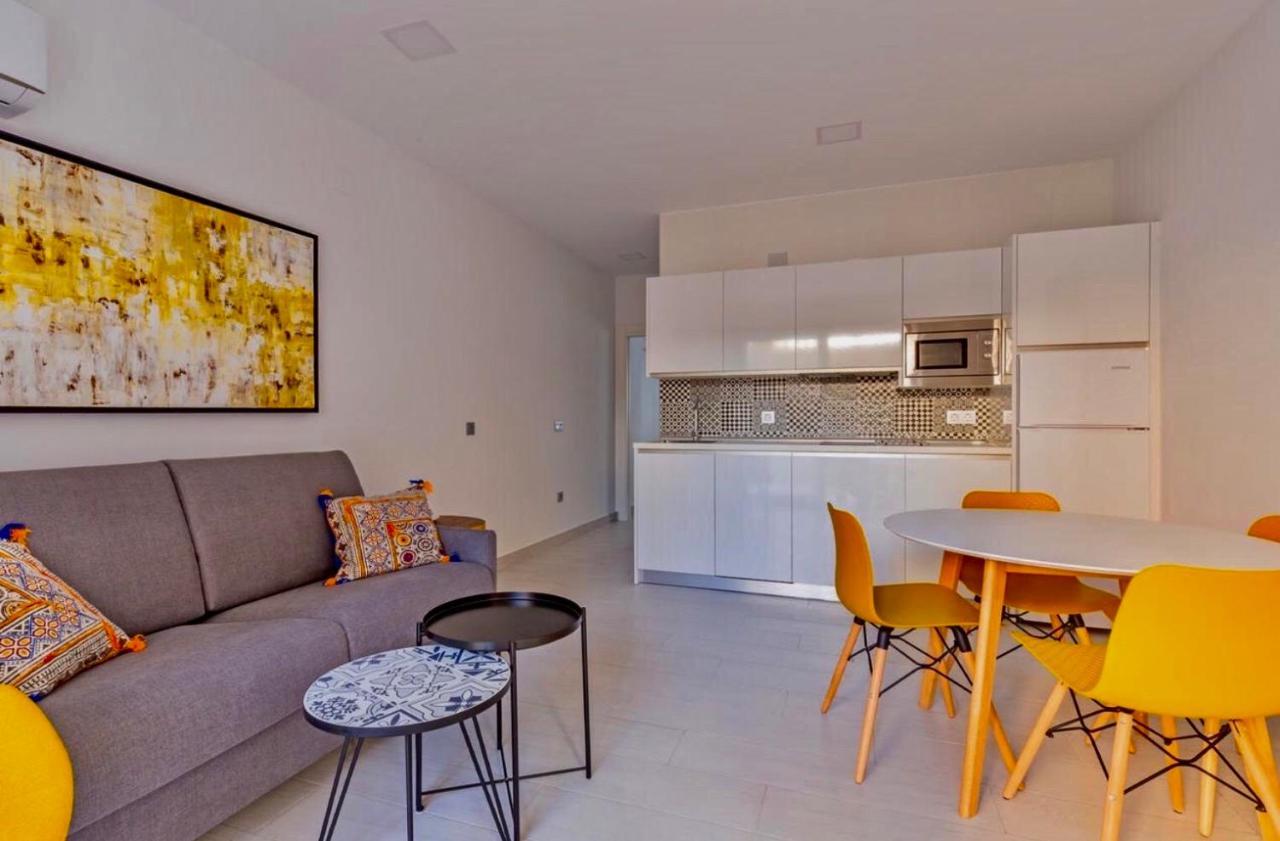 Apartamentos Turisticos Huerto El Horno Torremenga ภายนอก รูปภาพ